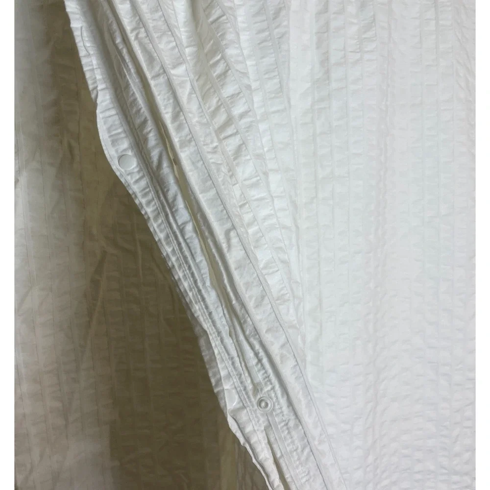 Ikea Full White Seersucker Cotton Duvet Cover with Two Pillowcases